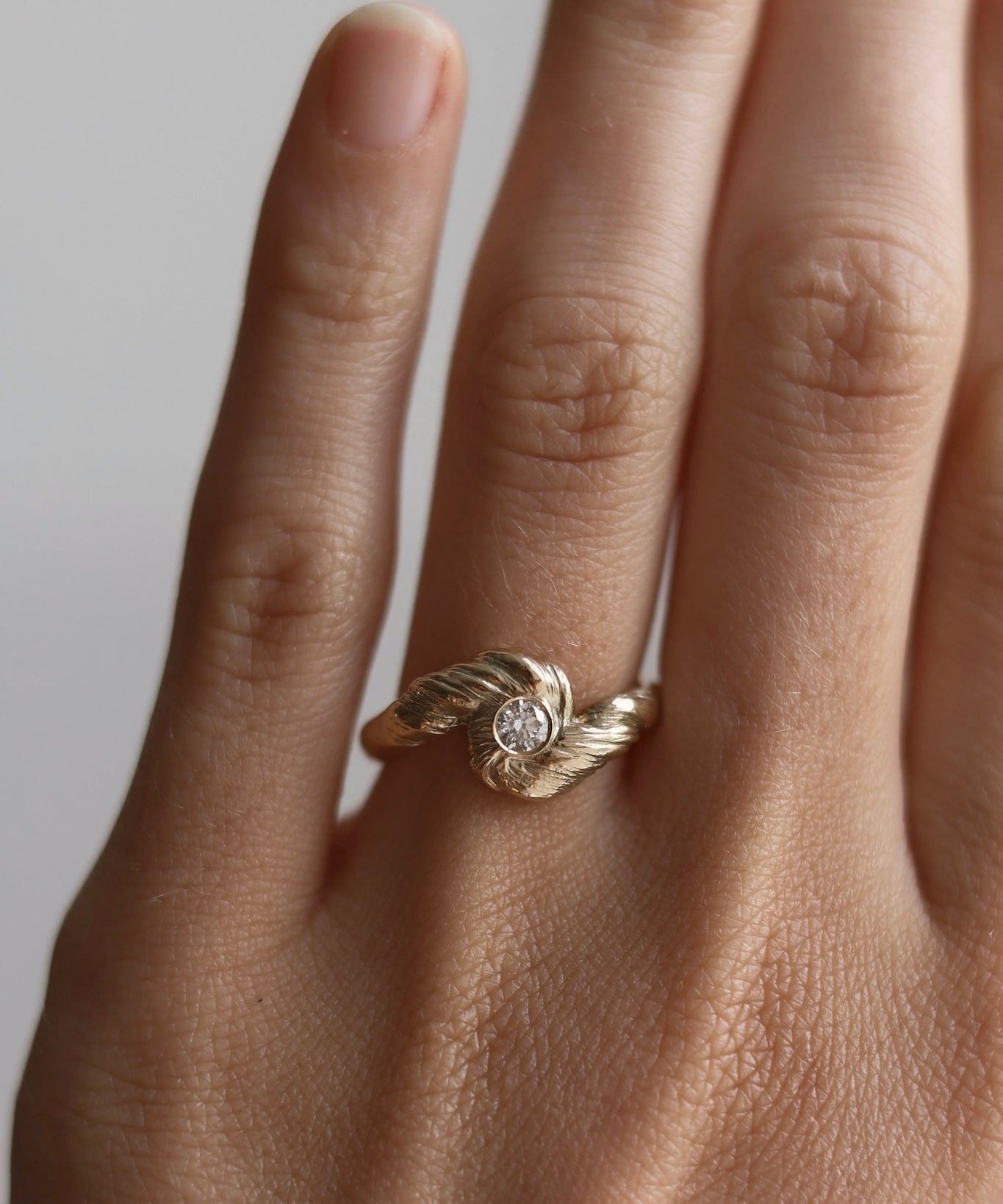 Sola diamantring i 14 karat guld med diamant